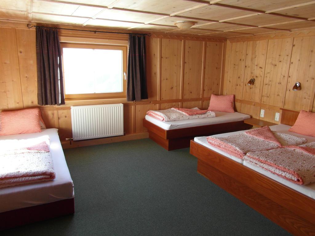 Ferienhaus Nadine Kappl (Landeck) Quarto foto